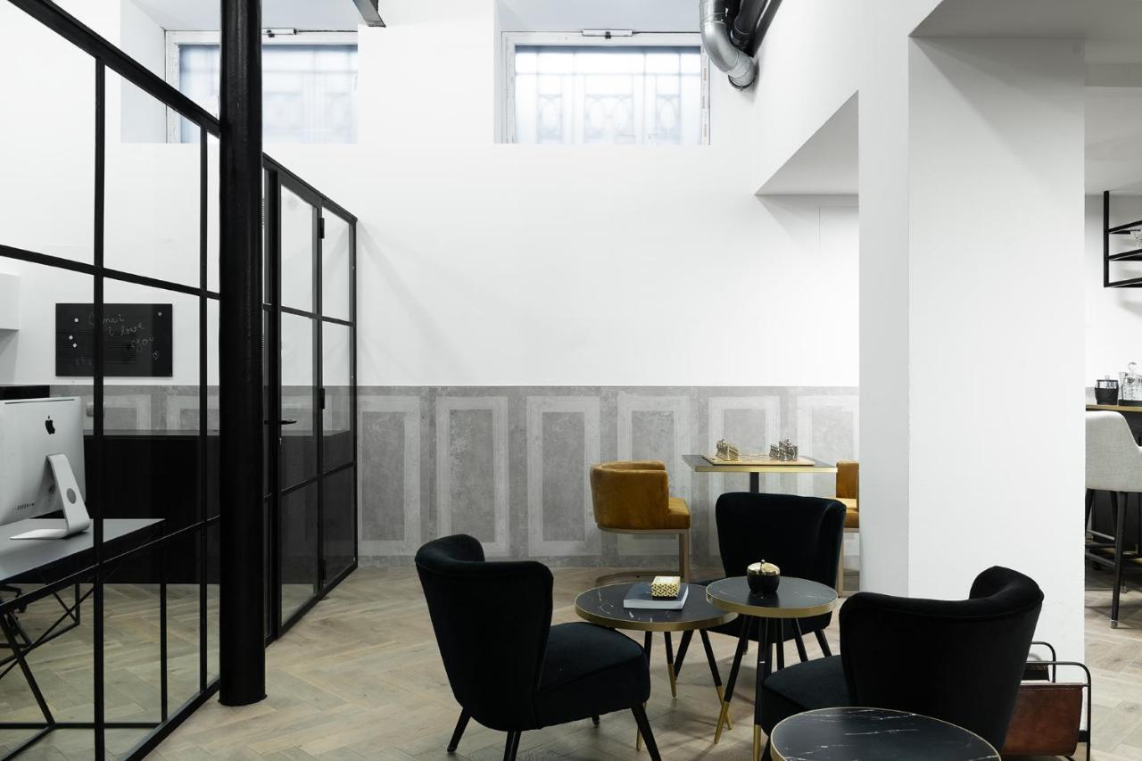 Aria Boutique Farneti Mailand